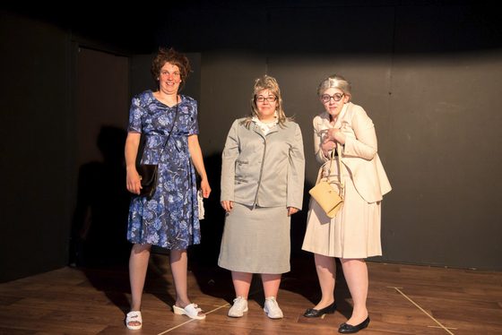 Le gang des vieilles à mobylettes!