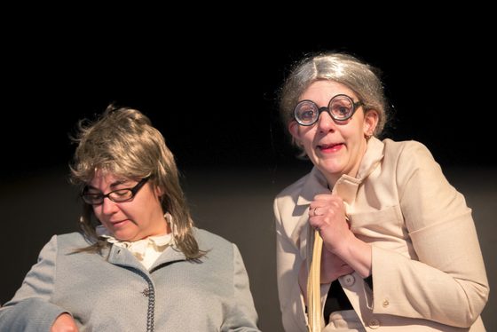 Le gang des vieilles à mobylettes!